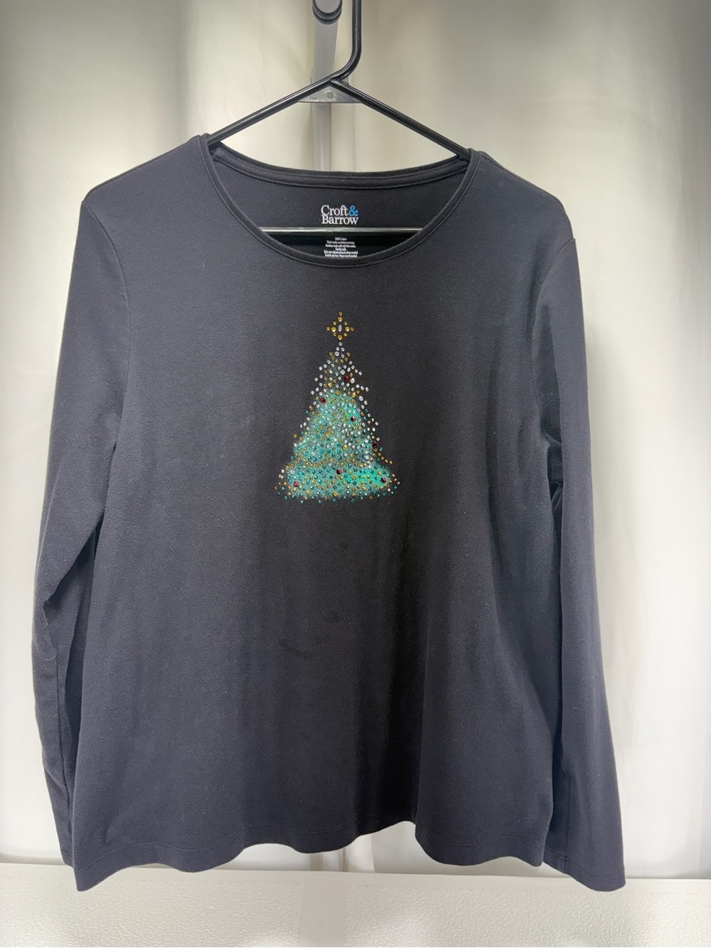croft & barrow Black Long-Sleeve Tee with Teal and Gold Sequin Tree Motif 4756